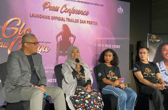 Belajar Tentang Hubungan Pena Dan Kamera Dari Sosok Ani Ema Susanti